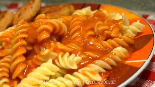 ostdeutsche Nudelsoße mit Ketchup (Tomatensoße) nach DDR Rezept