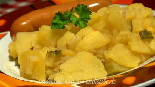 ostdeutsche Saure Abern (Warmer Kartoffelsalat) nach DDR Rezept